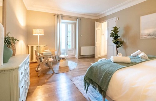 Avinyonet del Penedes Hotel | Hotel Font de la Canya