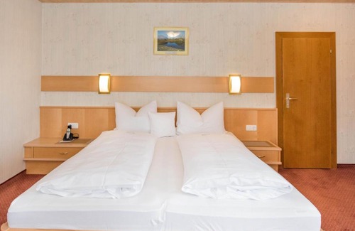 Stanzach House | Hotel Garni Waldhof - Wohlfühlen am Lech