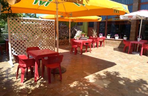 Mbrostar-Urë Hotel | Hotel Gjeli