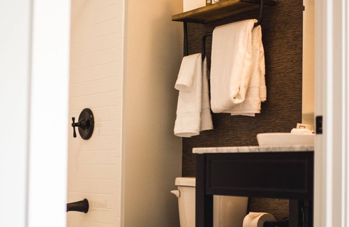 Fairfield Hotel | Hotel Hi-Ho - Contactless Check-In