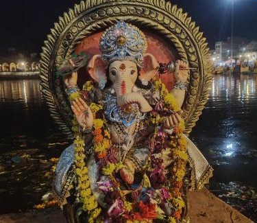 Deoghar Hotel | Hotel Janki Niwas - बाबा बैद्यनाथ मंदिर के निकट