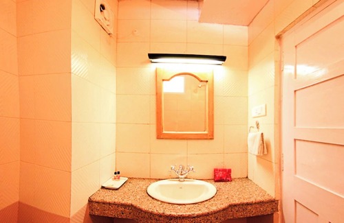 Knollswood Hotel | Hotel Kalra Regency Shimla