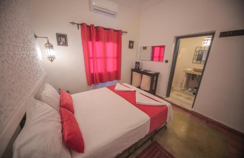 Nekob Bed & Breakfast | Hotel Kasbah Ennakhile - Authentic Stay in Nkob