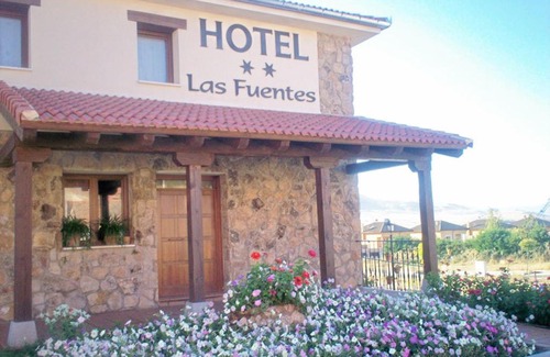 Torrecaballeros Hotel | Hotel Las Fuentes