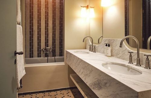 Sud Hotel | Hotel Le Pigonnet