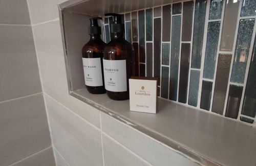 Siaya Bed & Breakfast | Hotel Lourdes Siaya