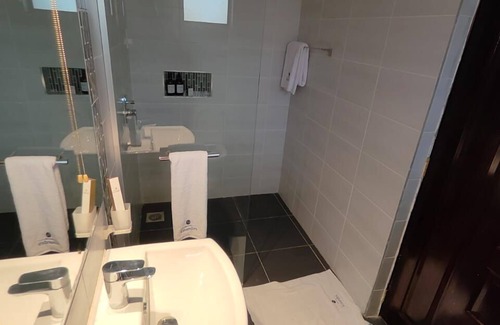 Siaya Bed & Breakfast | Hotel Lourdes Siaya