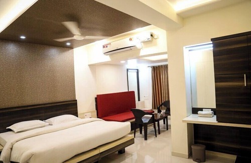 Vijayapura Hotel | Hotel Madhuvan International