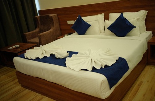 Ambikapur Hotel | Hotel Makhan Vihar