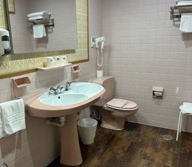 Torrelavega Hotel | Hotel Marqués de Santillana