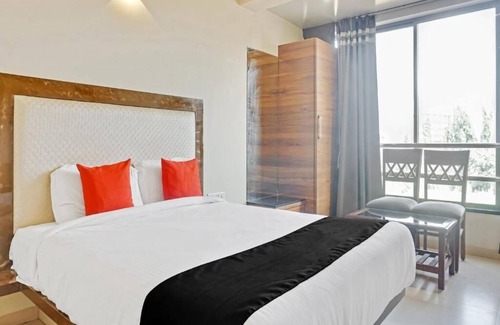 Talegaon Dabhade Hotel | Hotel Maval Grand