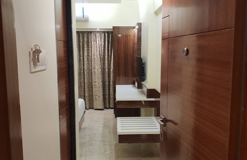 Santacruz West Hotel | Hotel Milan International