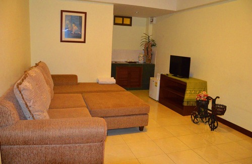 Thap Yao Hotel | Hotel near Suvarnabhumi Airport, 15 minutes drive.We service 24 hours.