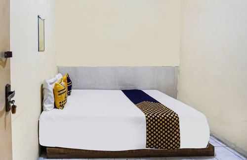 Sedati Hotel | Hotel O Kost Nusantara Sidoarjo Syariah