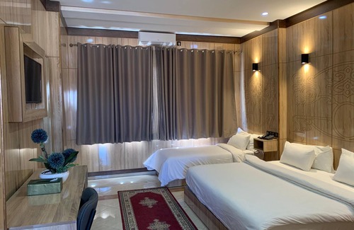 Lkheng Hotel | Hotel Oasis Palace