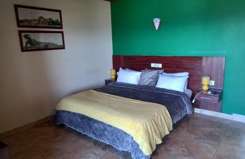 Moyen-Cavally Region Hotel | Hotel Palm Rock Beach