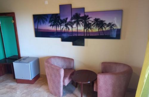 Moyen-Cavally Region Hotel | Hotel Palm Rock Beach