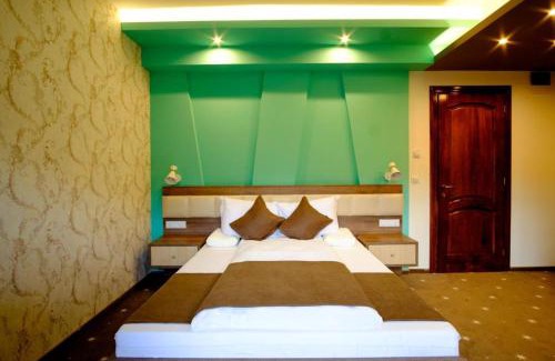 Luna Hotel | Hotel Poezia