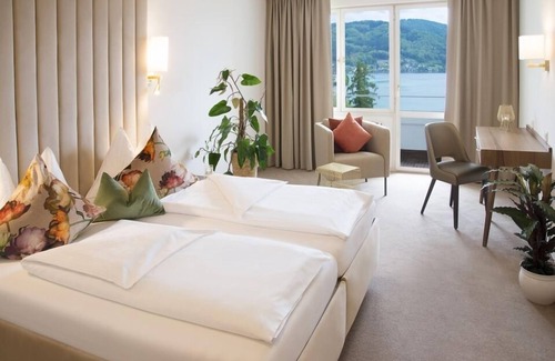 Seewalchen am Attersee Hotel | Hotel Restaurant Häupl