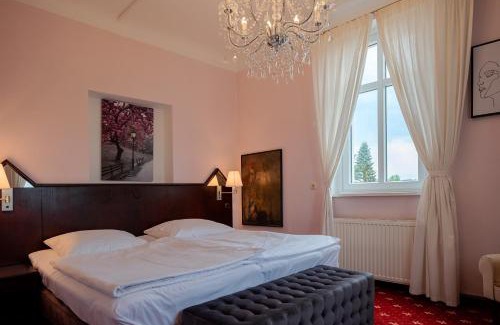 Buckow Hotel | Hotel & Restaurant Bergschlösschen