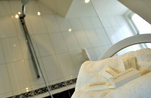 Sas van Gent Hotel | Hotel Royal