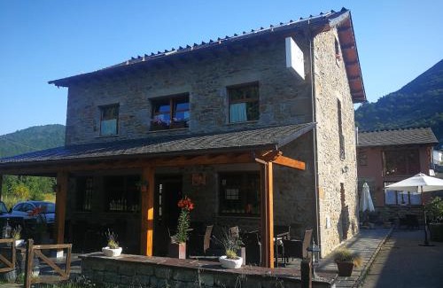 Villablino Hotel | Hotel rural La Campanona
