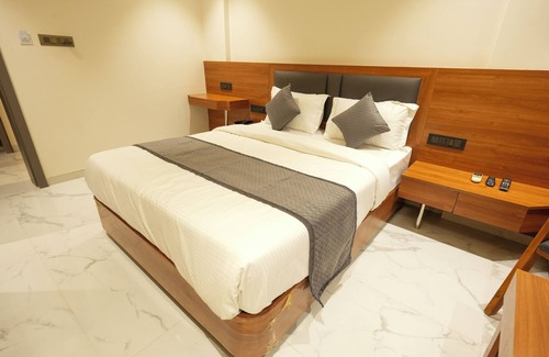 Shirdi Hotel | Hotel Sai Kamal