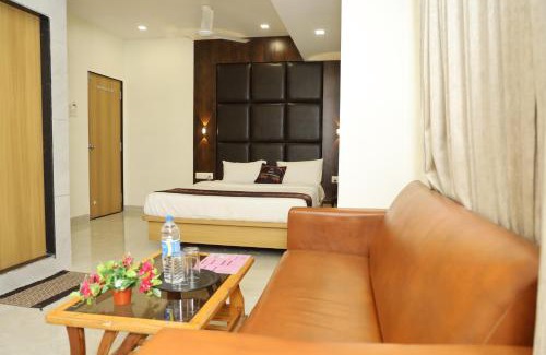 Belapur Hotel | Hotel Satyam Residency