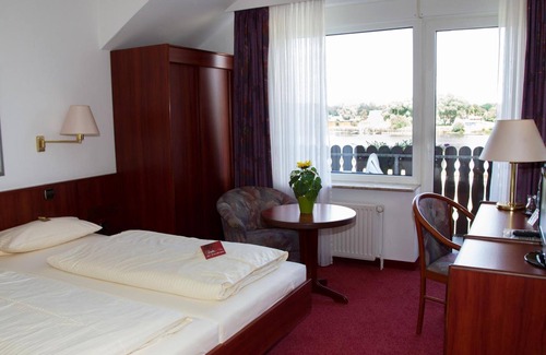 Gartow Hotel | Hotel Seeblick Garni