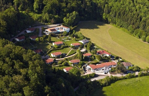 Einbeck Apartment | Hotel Sonnenberg: twin double rooms, shower, toilet - Einbecker Sonnenberg