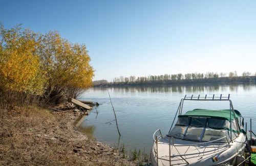 Corabia Hotel | Hotel Sucidava