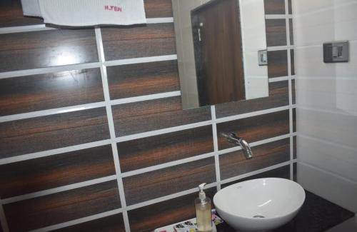 Vapi Hotel | Hotel Ten