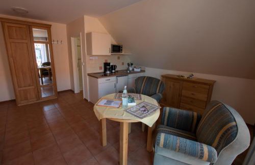 Neuharlingersiel Apartment | Hotel und Ferienwohnung Rodenbäck