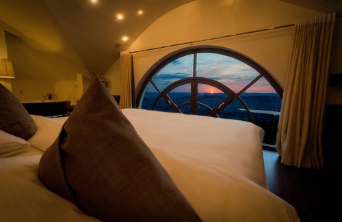 Center Hotel | Hotel UTO KULM car-free hideaway in Zurich