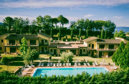 San Donato in Fronzano Hotel | Hotel with swimming pool in San Donato Fronzano
