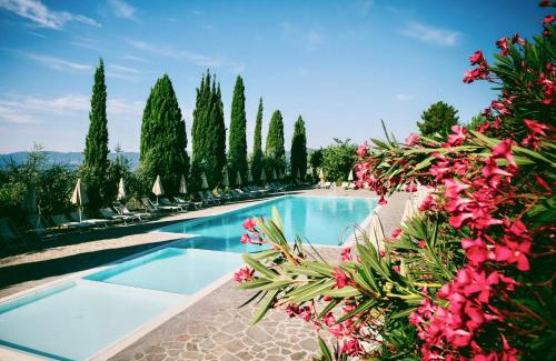 San Donato in Fronzano Hotel | Hotel with swimming pool in San Donato Fronzano