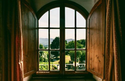 San Donato in Fronzano Hotel | Hotel with swimming pool in San Donato Fronzano