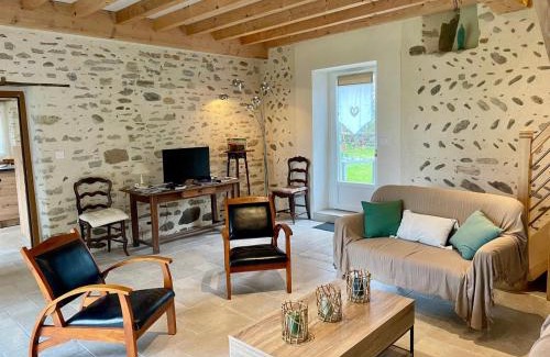 Saint-Gladie-Arrive-Munein House | Hourquebie-Demeure de charme entièrement rénovée à 2 min de la rivière-Entre mer et montagne