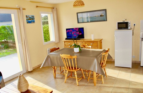 Barneville-Carteret House | House 100 meter From a Beautiful BEACH,utilities included,Garden,Private Parking