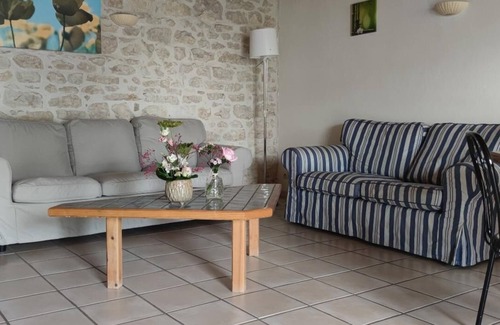 Ternant Apartment | House 13 sleeps 5 2 bathrooms
