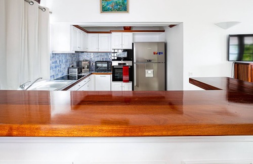 Morne Criquet House | House 2 steps from Eden Rock (2 chambres)