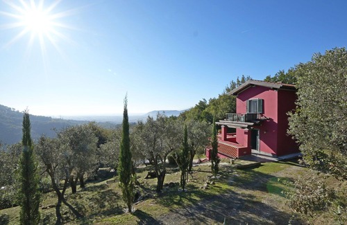 Fosdinovo Villa | House - 4 People - Private Pool & Garden - Sea View - WiFi