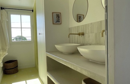 Noirmoutier-en-l'Ile House | House 5 minutes from Luzeronde beach