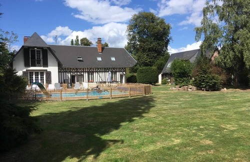 Brionne House | House ALL COMFORT, PRIVATE SWIMMING POOL, SUPER GARDEN, 1h30 FROM PARIS