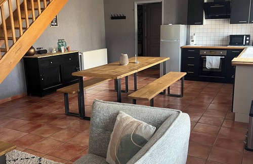 Baudricourt House | House at the foot of the Mirecourt circuit