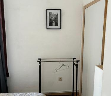 Montigny-le-Tilleul Bed & Breakfast | House