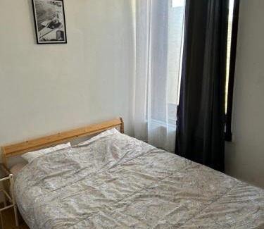 Montigny-le-Tilleul Bed & Breakfast | House