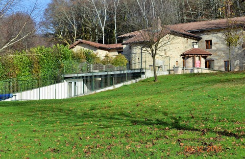 Latronquiere House | House character gîte weekly rental 6 Pers. private SPA pool, fishing pond,