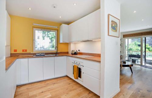 New Town Apartment | House close to Old Town Edinburgh
