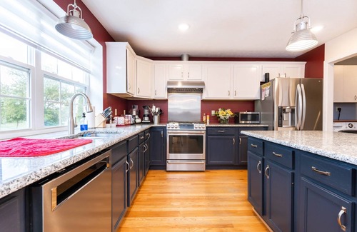 Summit Point House | House & Cottage in Summit Point - Wild & Wonderful